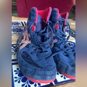 COPY - 1 pair of wrestling shoes size 10